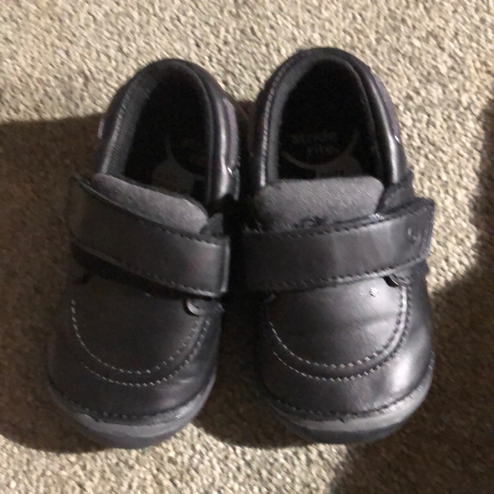 Stride ride Velcro shoes toddler